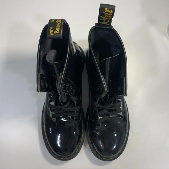 Dr Martens Doc Martens Air Wair Boots With Bouncing Soles Women’s 8 Black Patent - Picture 9 of 12